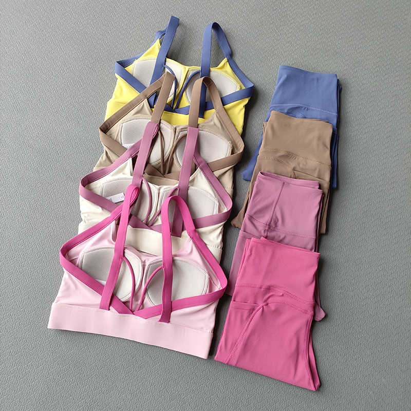 Yoga set, high-intensity yoga  - Yoga Fitness & Nutrition Llp reseña y precio